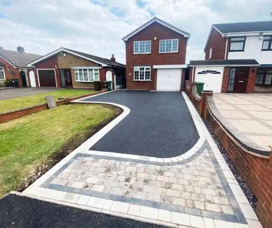 Tarmac driveway with block edging