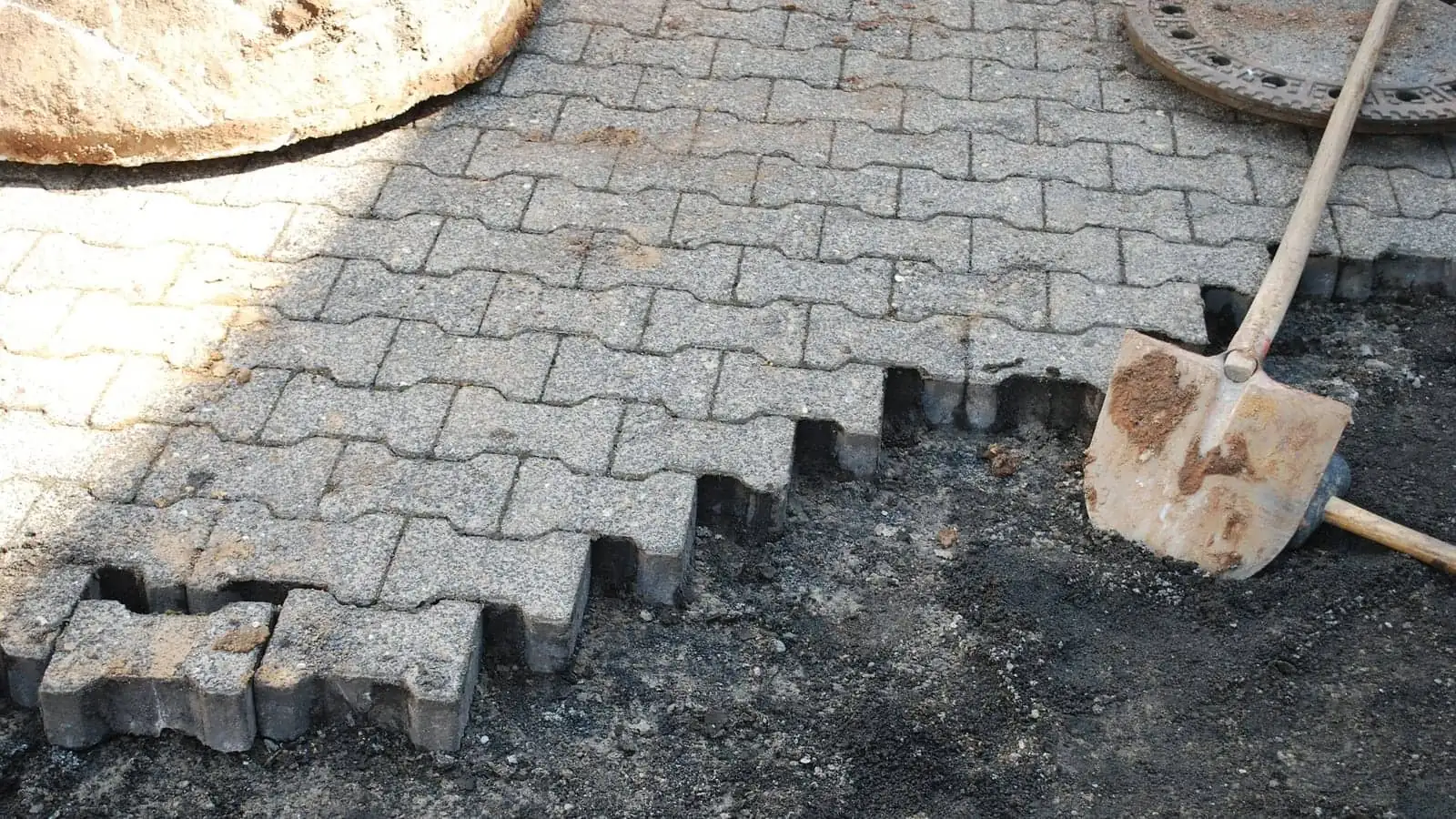 Driveway Repairs work carried out by Bespoke Paving
