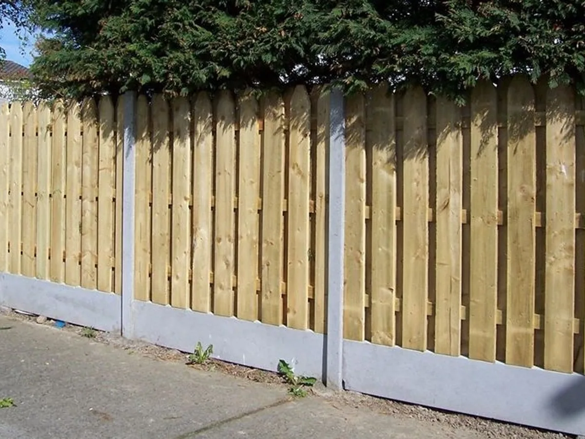 Fencing carried out by Bespoke Paving