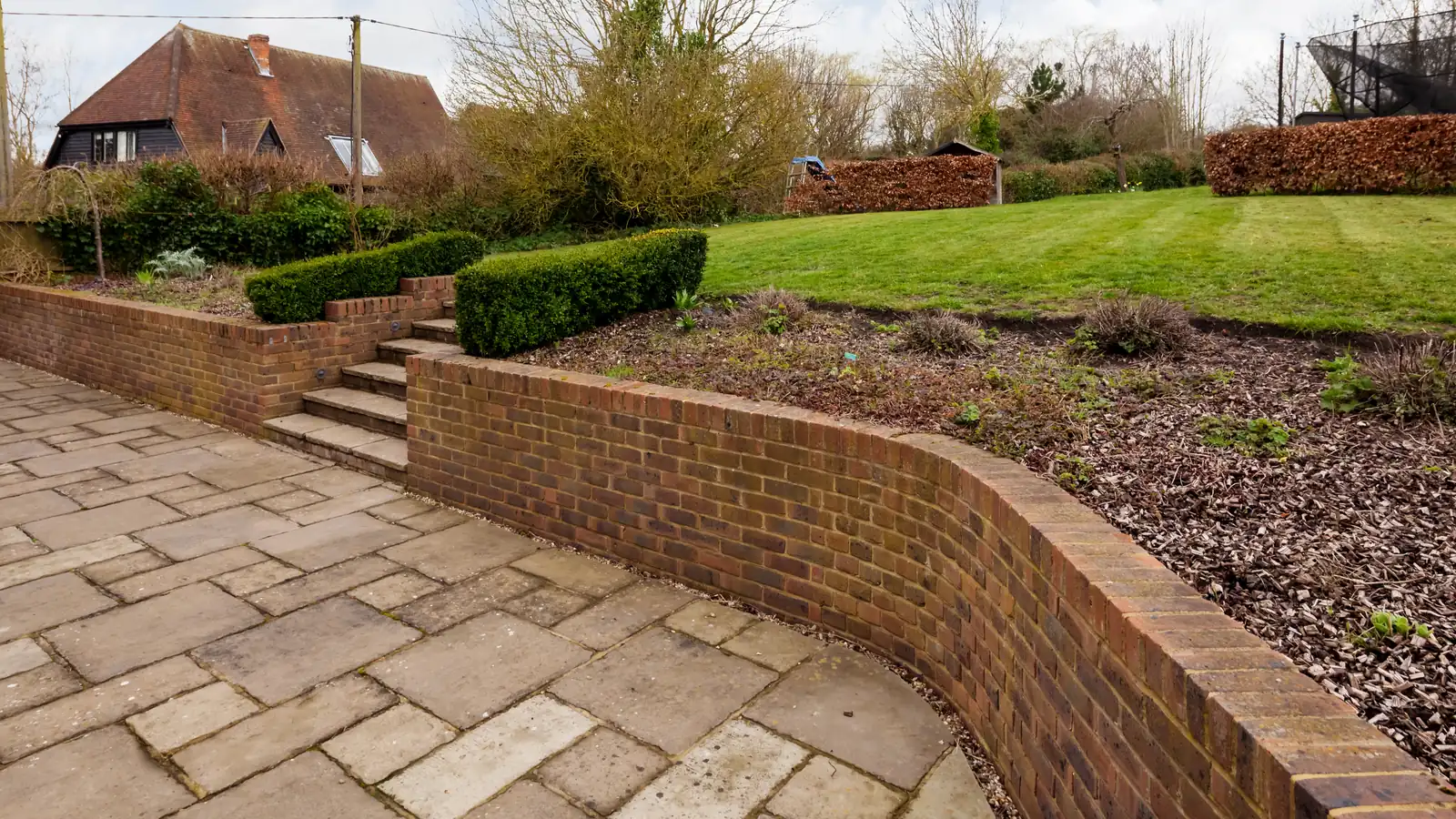 Retaining Walls work carried out by Bespoke Paving