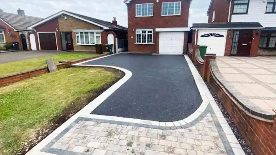 Tarmac Driveways work carried out by Bespoke Paving